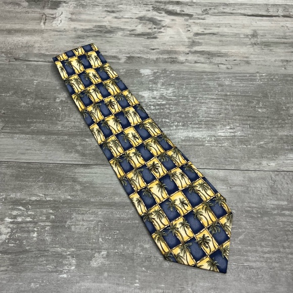 Tommy Bahama Blue & Yellow Palm Tree Pattern Silk Tie - Picture 1 of 5